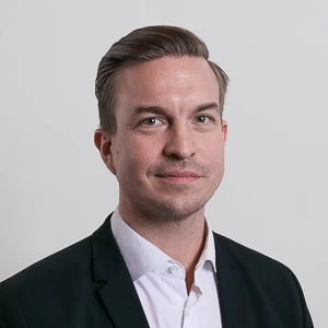 henrik lindstrom 19 300x300px min
