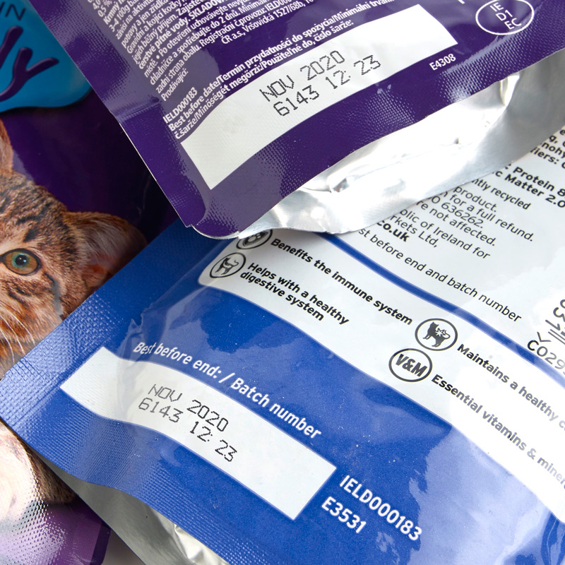Best before codes printed on packaging by continuous inkjet 