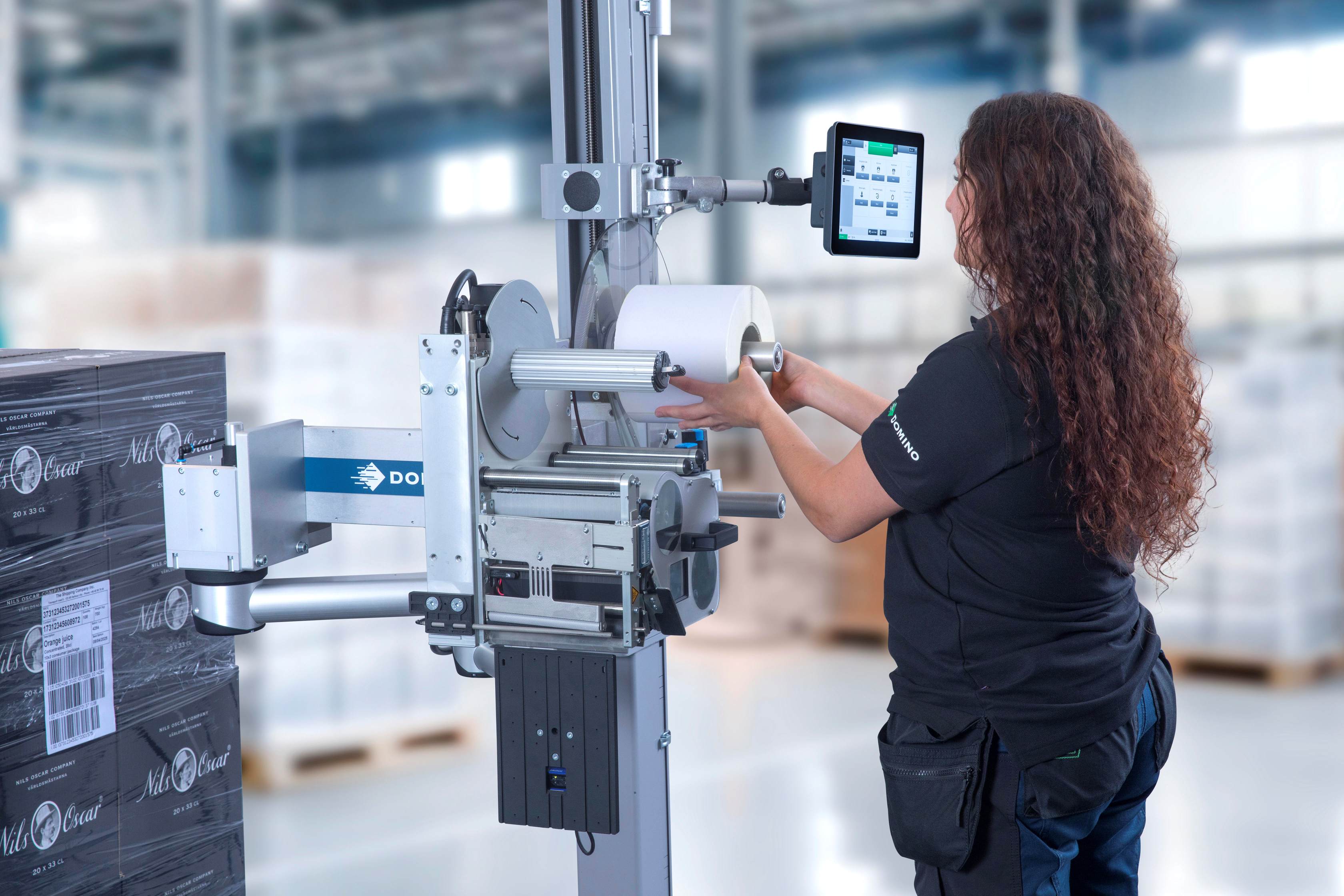 Mx350i-eP easy, and safe access for label roll replacement