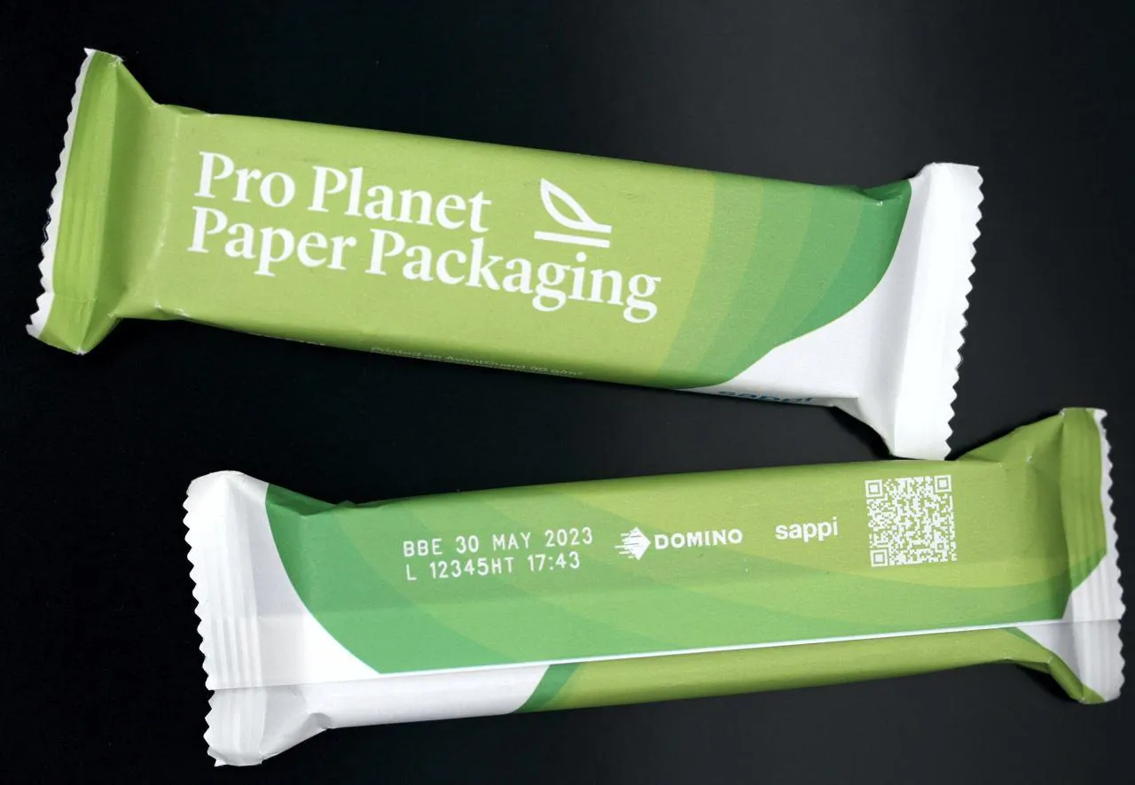 Domino Sappi - two sides of packaging