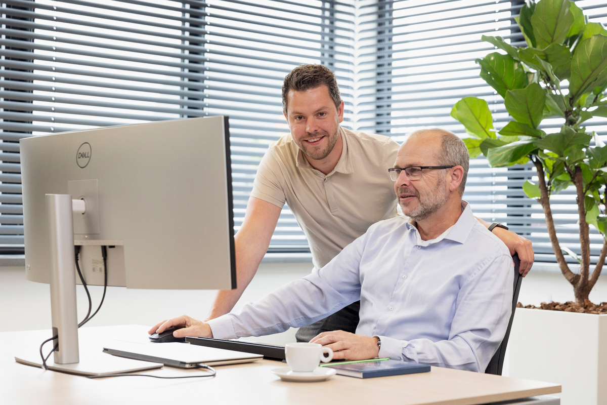 Computer-collega's-1200x800