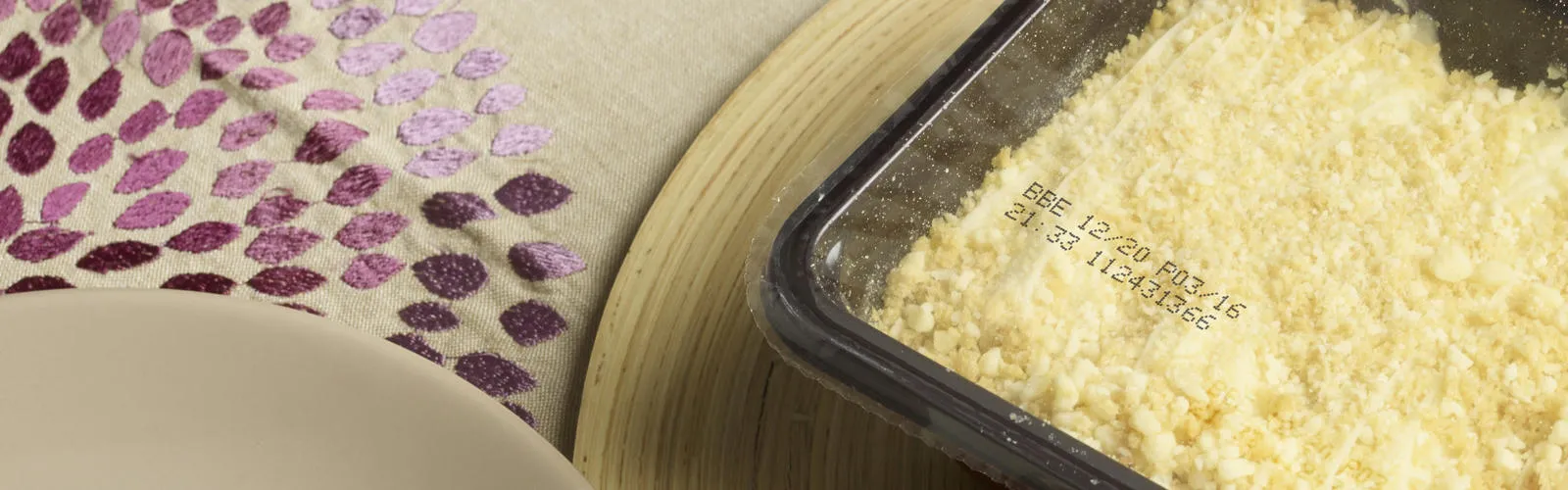 date and batch coding on film lid of Food Convenience Trays