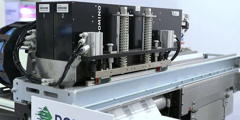 Domino-K600i-dual-bar-black-body