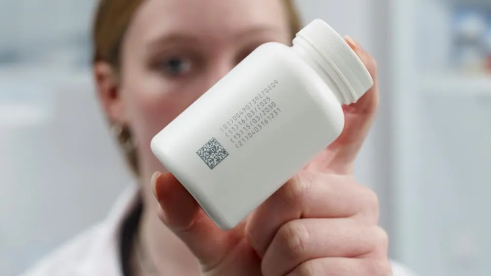 UV-HDPE pharma bottle sample-4-web