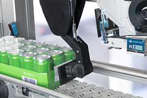 M230i-S & SP labeling a crate of beverage cans